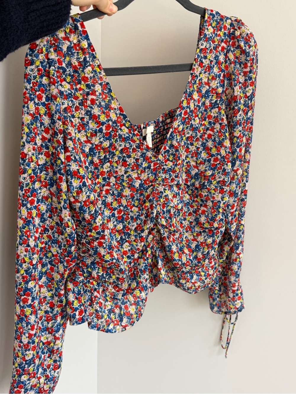 Floral V-Neck Peplum Blouse - Red/Blue Floral